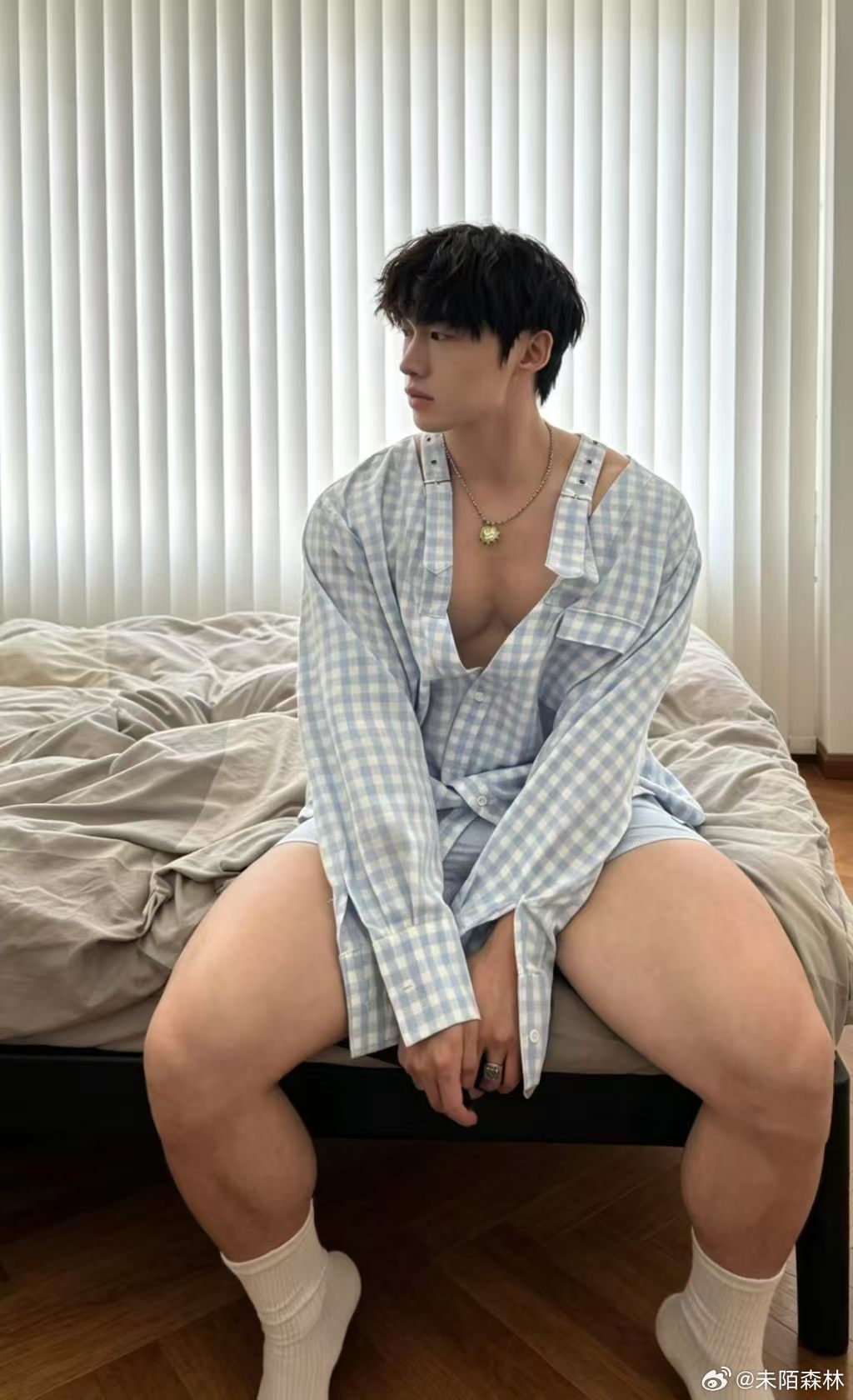 起床懵懵的人 ​​​