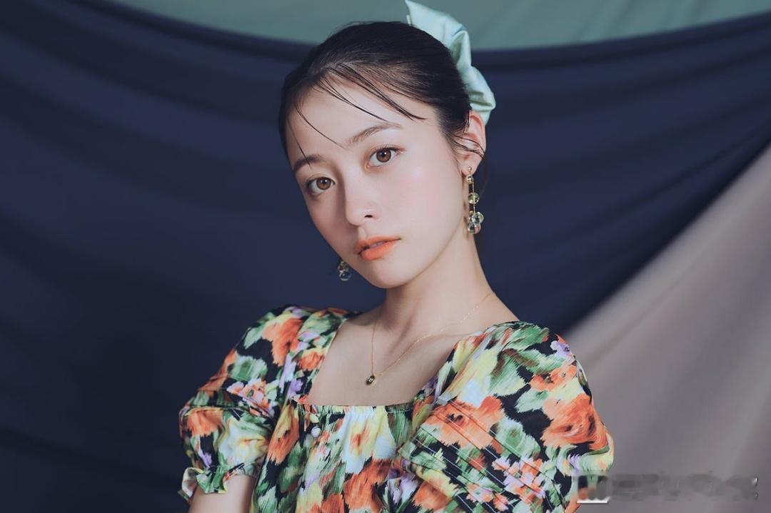 日娱新闻桥本环奈 桥本环奈 日媒《modelpress》采访美图 