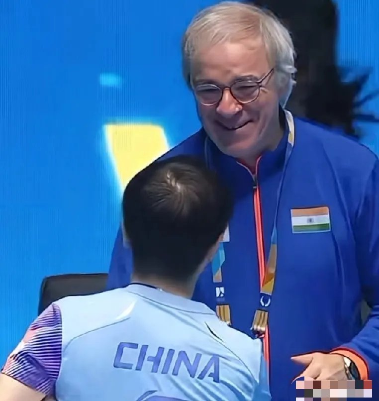 哈哈哈，印度教练笑的牙都要感冒了！孙颖莎“亚洲杯icon”第二轮3：0零封印度选