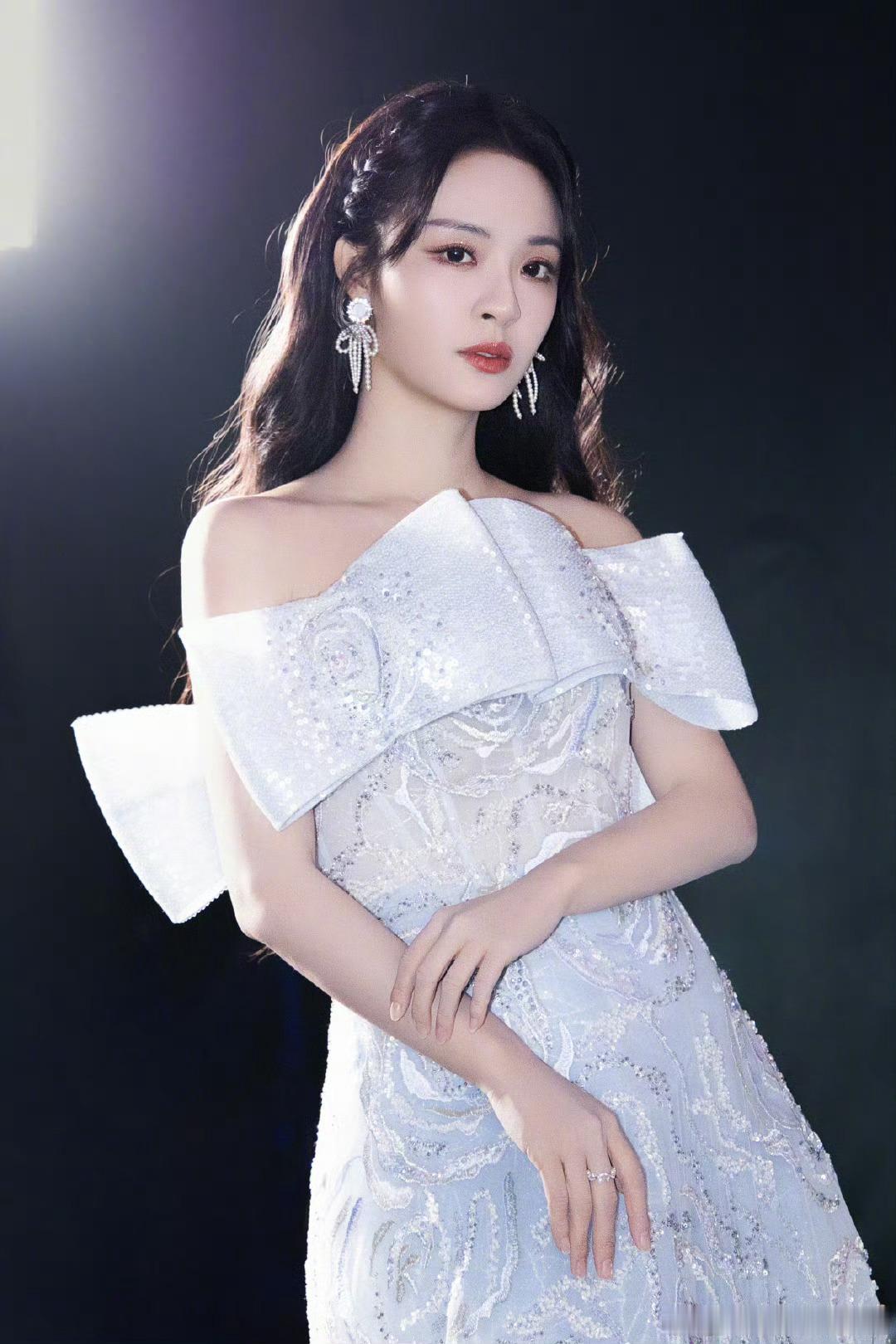 李莎旻子 录完音综就像失恋  李莎旻子 主持人是本命 李莎旻子录完音综就像失恋，