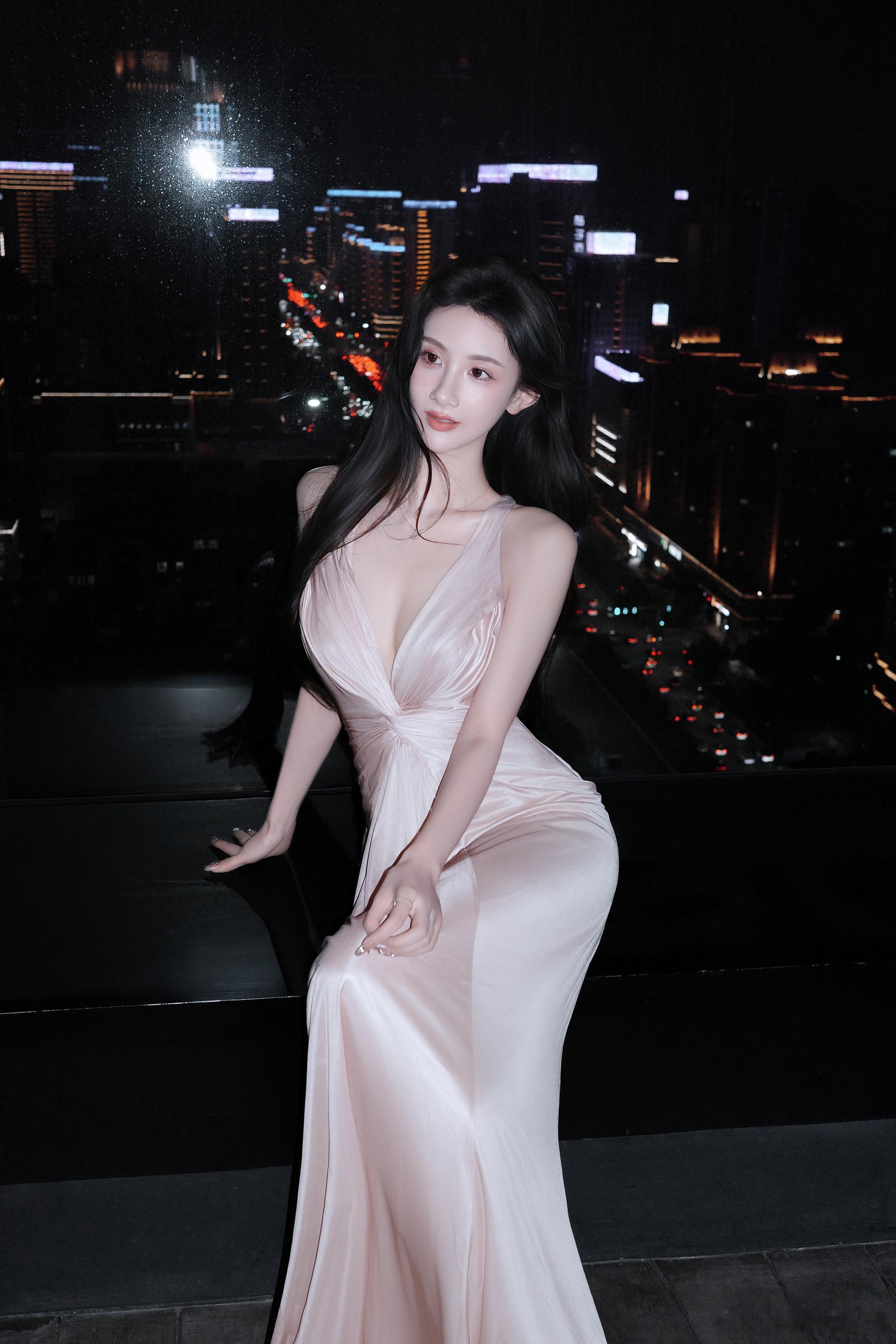 不止玫瑰有爱意 ​​​