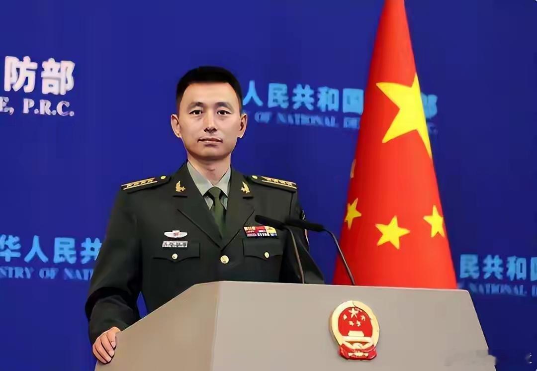 解放军中文、日文和英文通告全球，绝不让侵略者踏上中国领土日本加码远程导弹、放松武