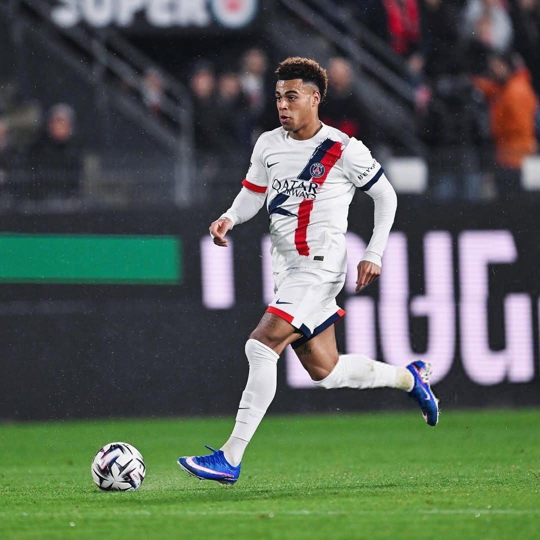 法国球迷俱乐部  德西雷·杜埃需要尽快调整状态。他近几周的表现显然不尽如人意。上