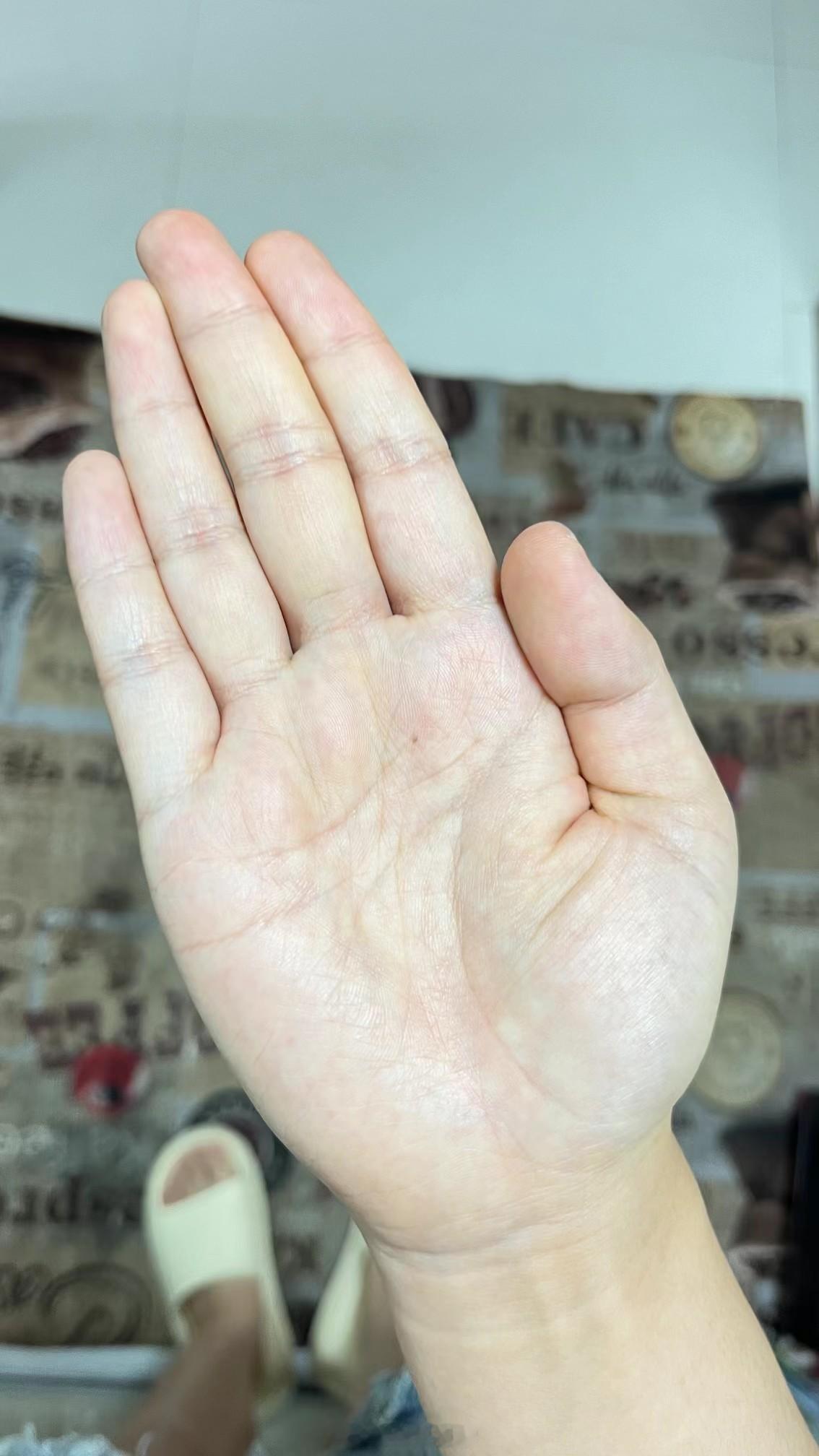 感谢真爱粉支持，成为真爱粉20元／月，可以优先点评，不用排队，在主页找到真爱粉群