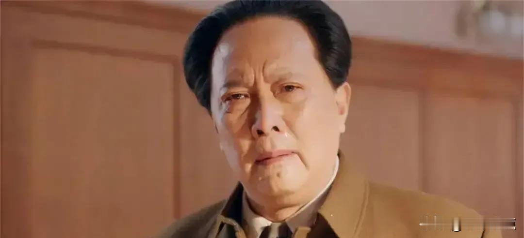 两个毛泽东都不太像，观众却越看越服气，差别到底在哪。
于和伟演毛泽东的定妆照刚出