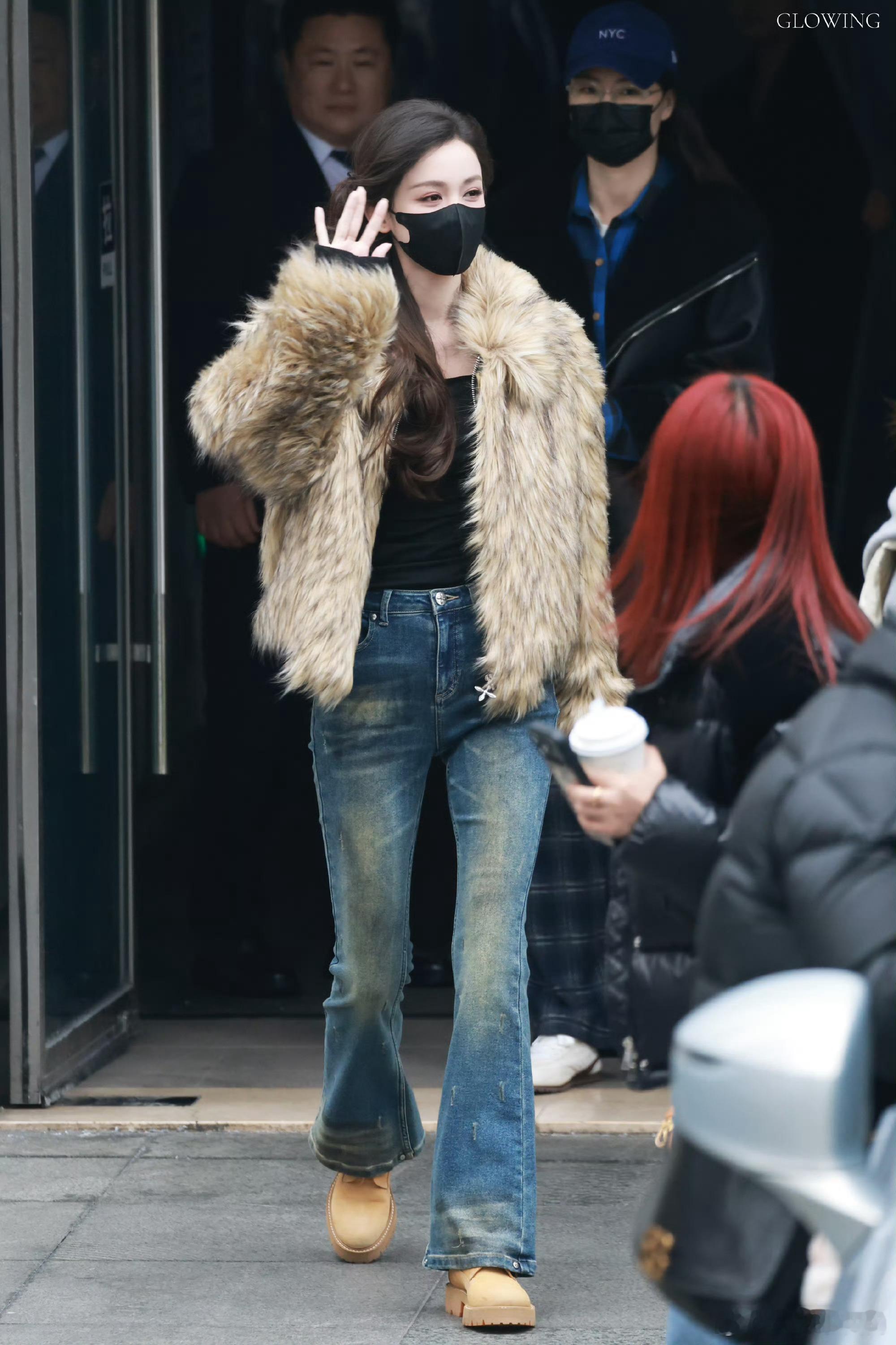 娜扎好六上班美成啥样了这个造型真的好美好美完全女神来的...娜扎好六上班美成啥样