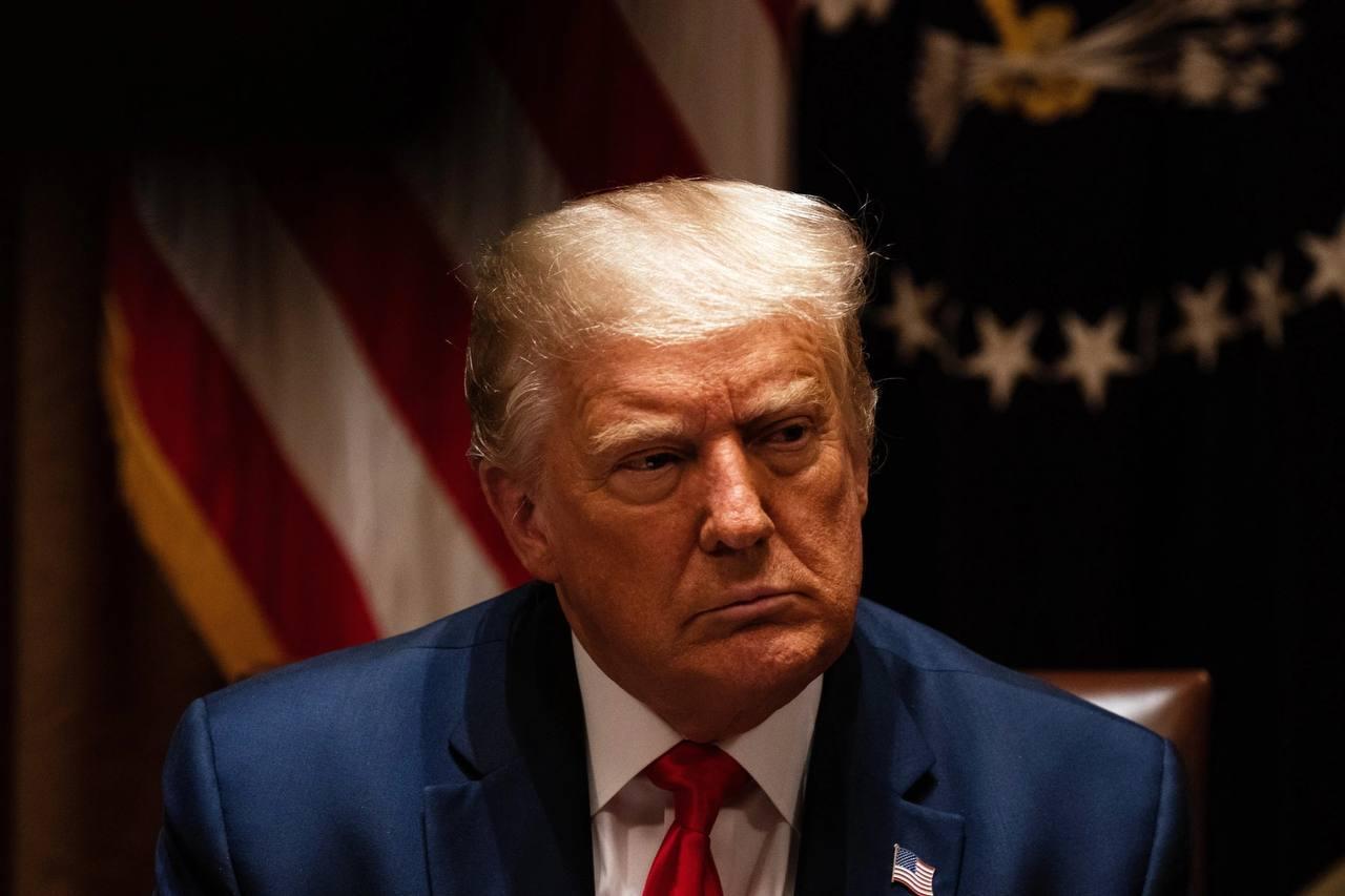 美国官员向《华尔街日报》透露，美国总统唐纳德·J·特朗普正在考虑发起一场军事行动