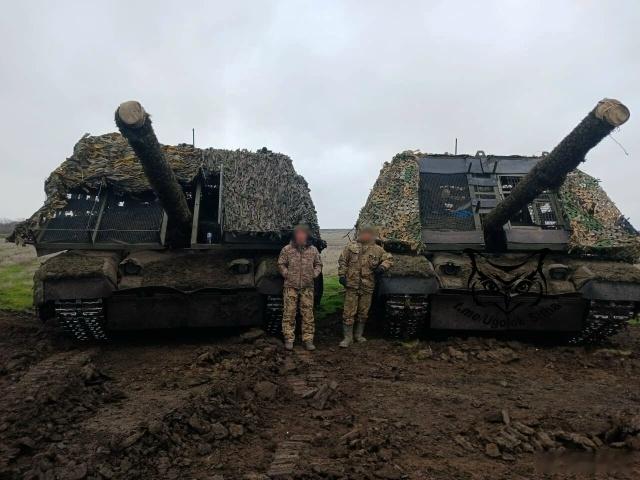 俄军的T80BVM主战坦克在特别军事行动区的某个地方。 