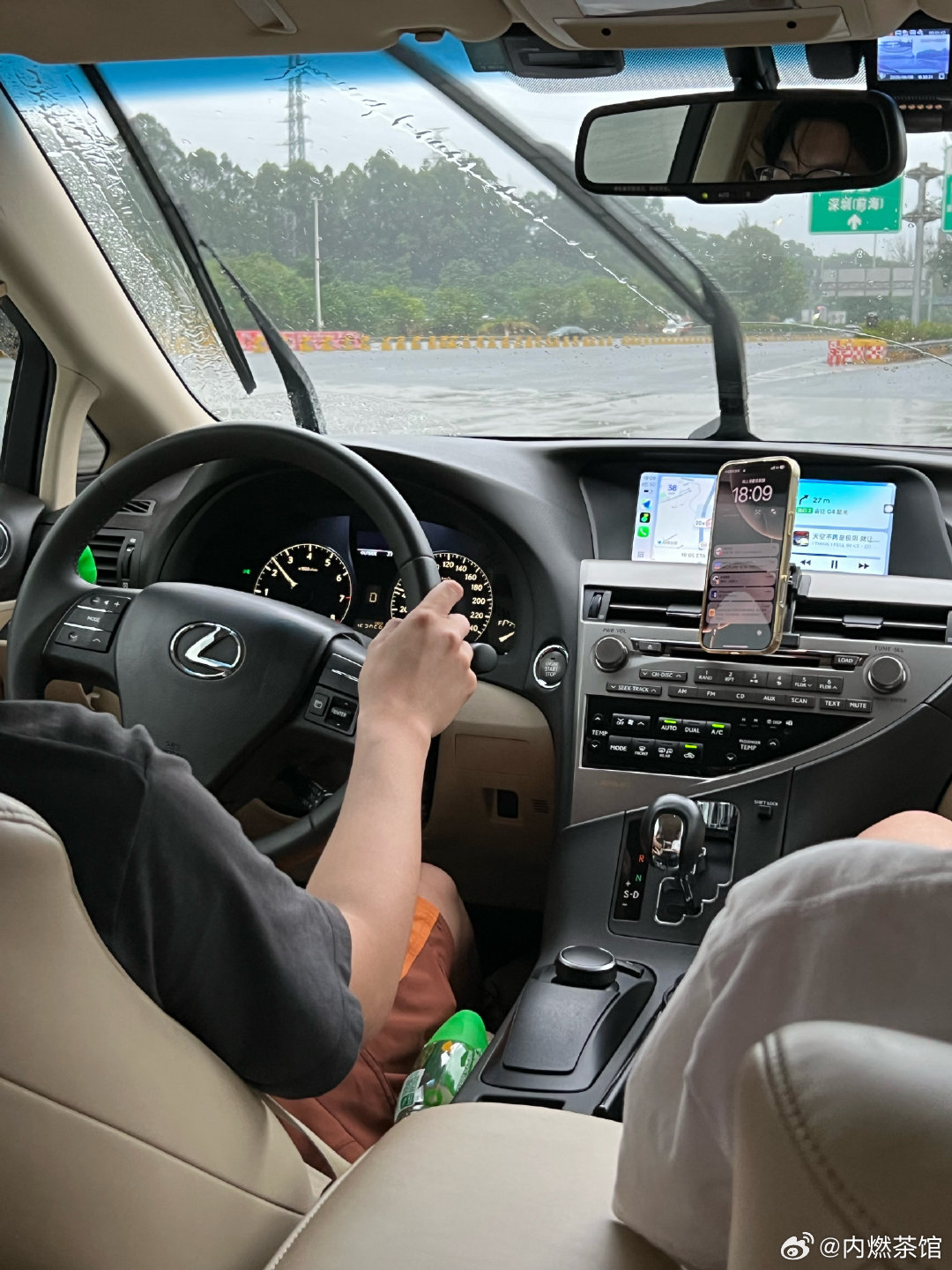今天日本车浓度略高开着凌志来买了台讴歌，2021年CDX Hybrid，2.2万