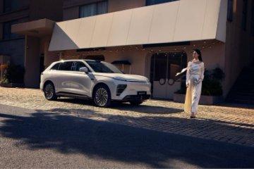 豪华安全大五座 SUV2025 款星纪元 ET 正式上市，售价 17.28 万起