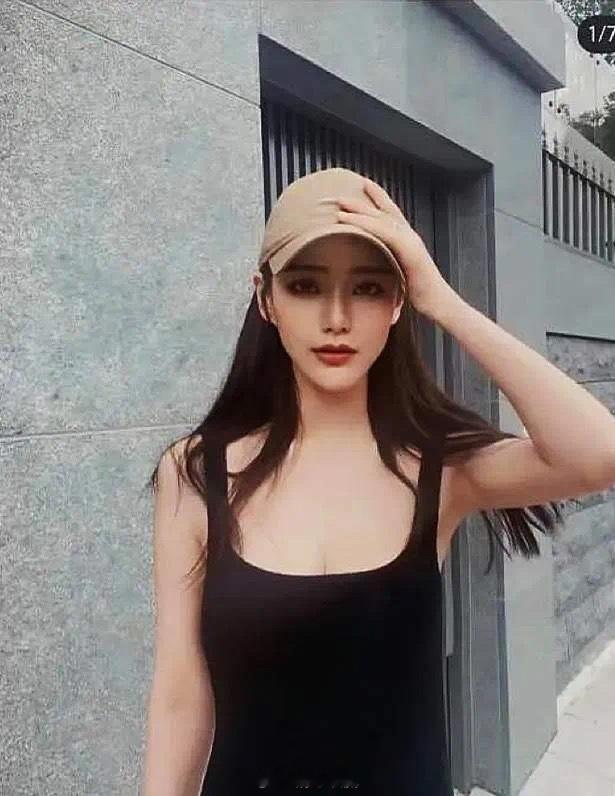 马筱梅 出轨？是前一段婚姻吧？跟了汪小菲以后木有就行原本即将在今年5月与汪小菲迈