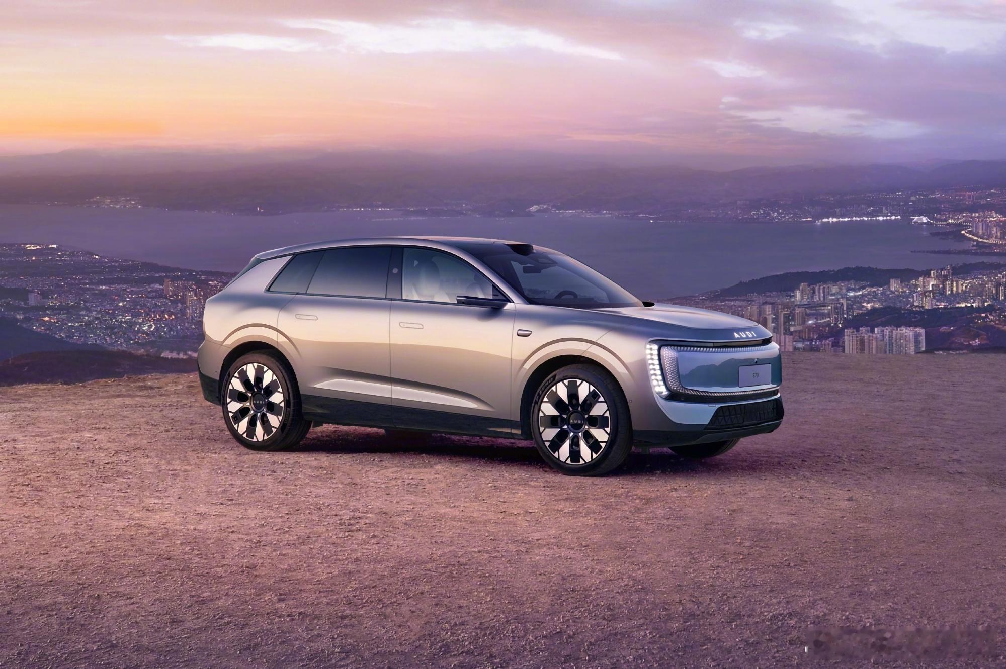 奥迪E7X原创才是设计 AUDI 这两款车可以说是这个时代为数不多的原创好看的设