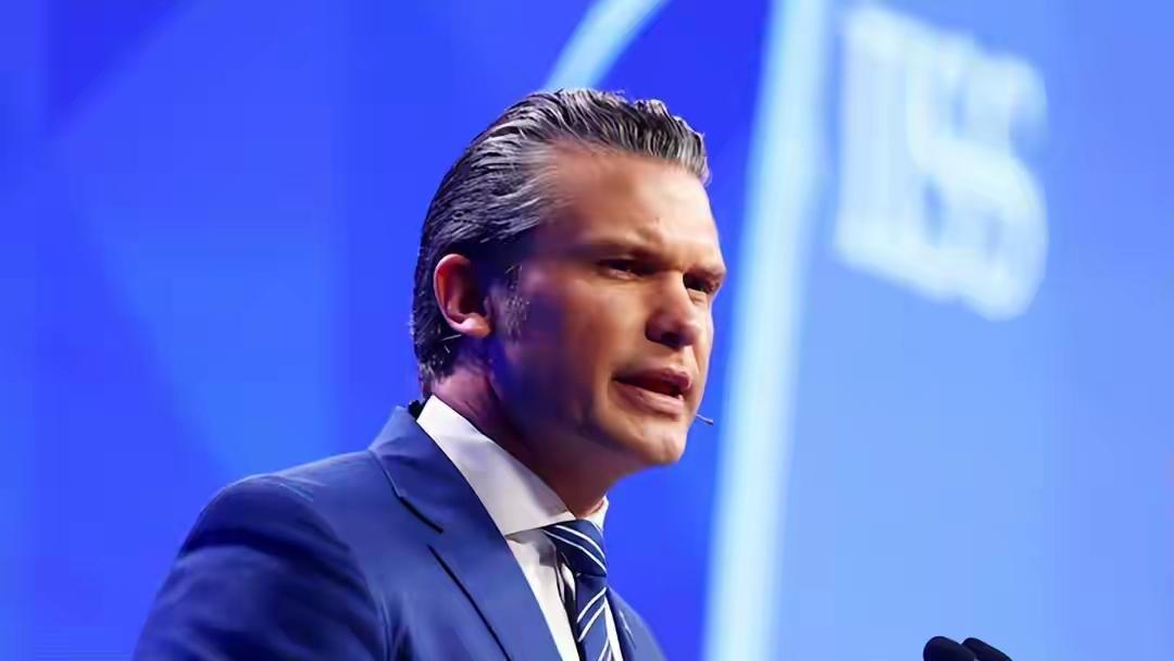 特朗普下令报复，美军对叙利亚不宣而战，中方要求朱拉尼办一件事