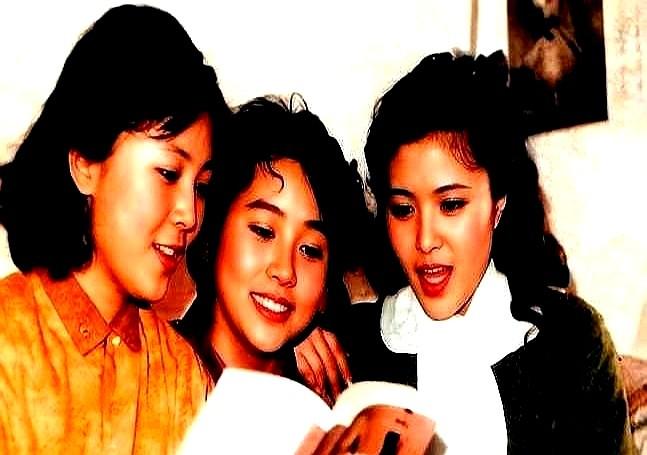 以前的演员有多“狠”？没热搜，她们直接登上《时代周刊》封面。

潘虹的履历，要是