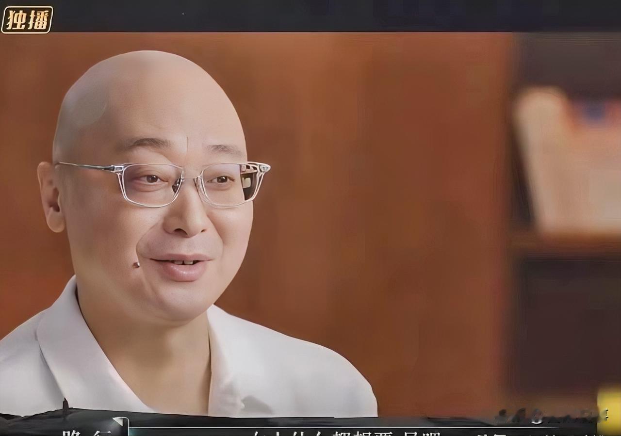 终于搞清楚了，

邓莎老公路行为什么不回家，

原因很简单，明眼人都看得出来。