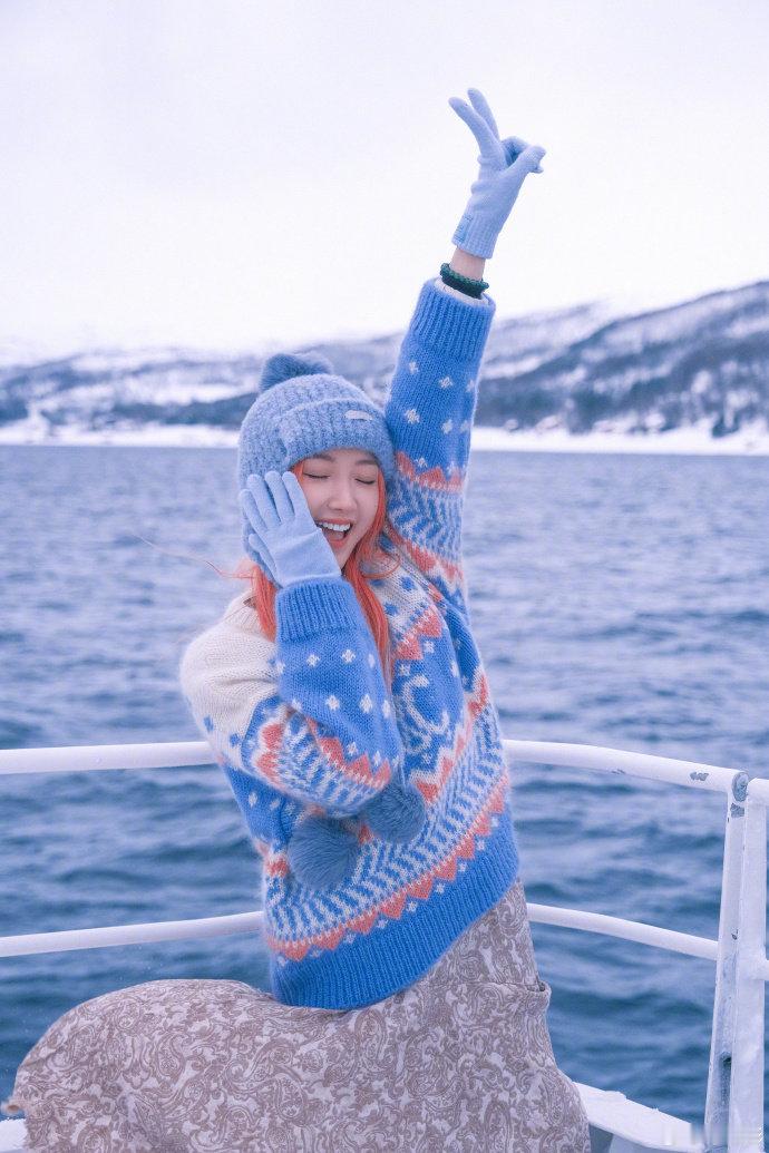 毛晓彤一半雪山一半大海plog 毛晓彤一半雪山一半大海plog，毛晓彤寄来北极明