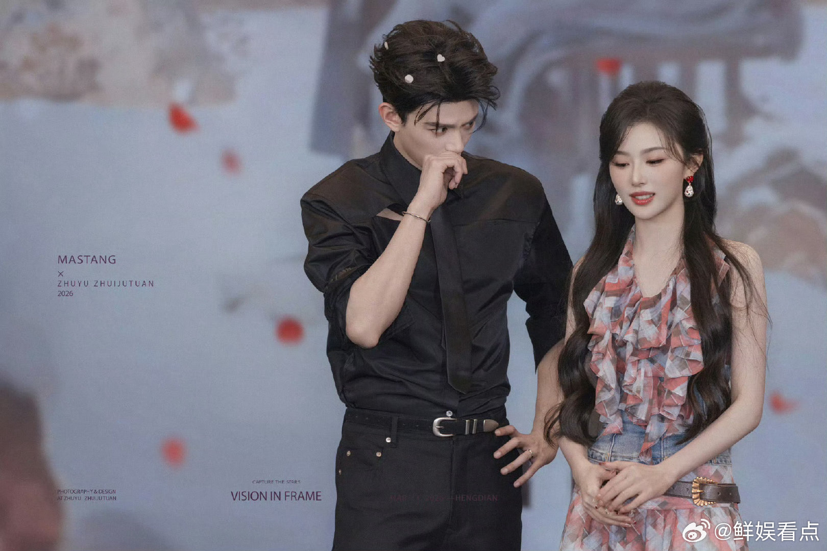 邓凯孔雪儿你好星期六拍立得你好星期六被好六拍立得狠狠拿捏！邓凯孔雪儿同框氛围感绝