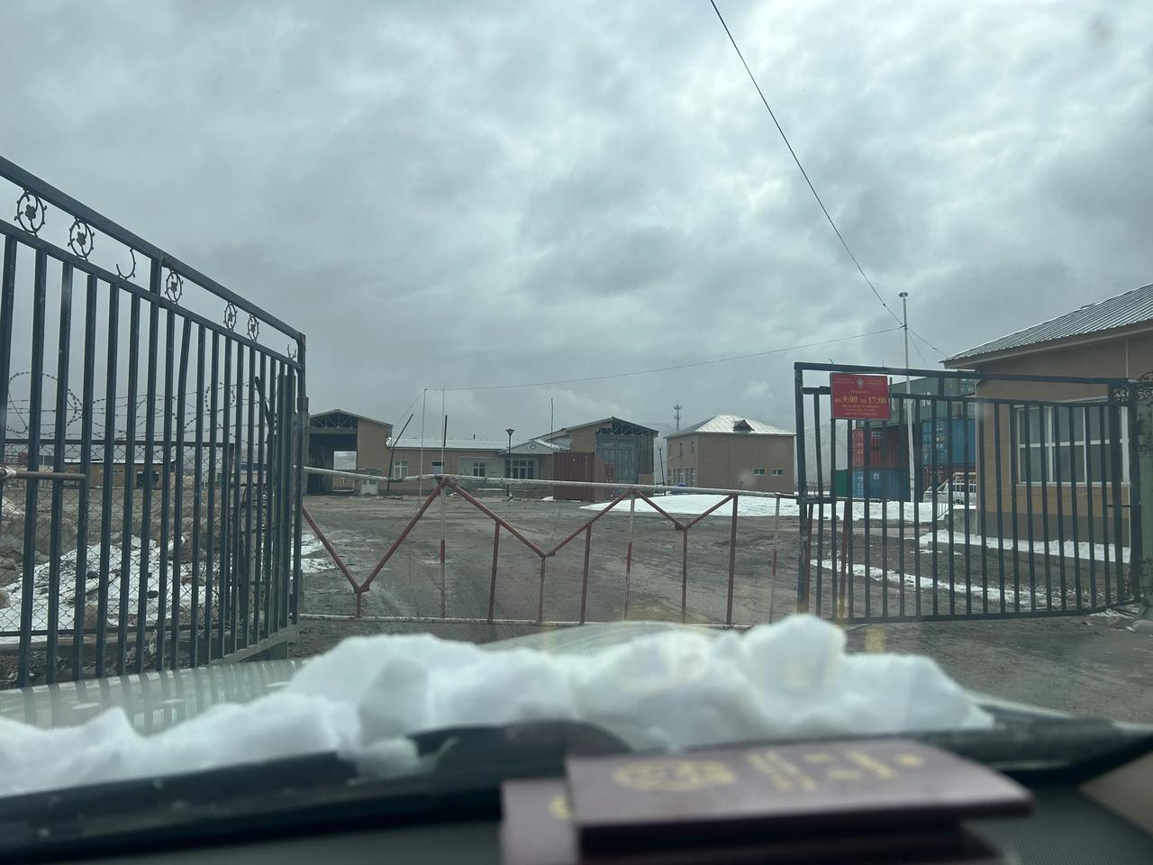 中国车辆自驾出境旅行手续怎么办？
2023年10月以前，中国车辆出境自驾旅行需要