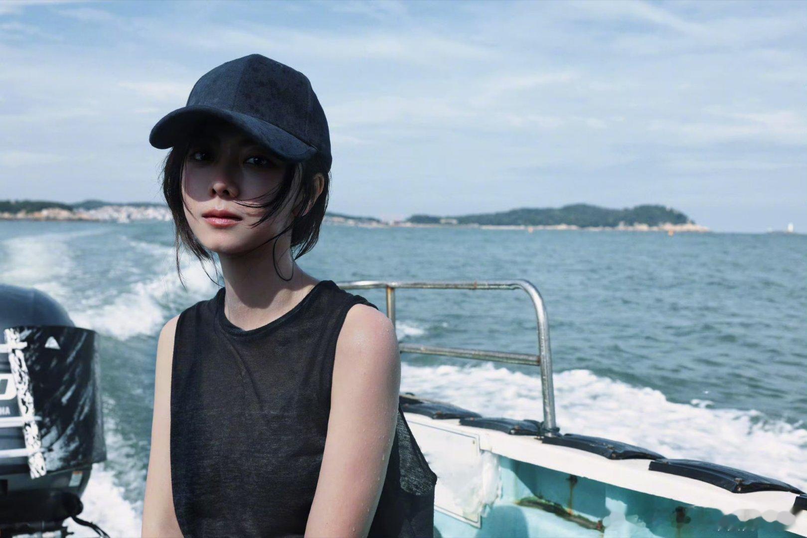 谭松韵 tsy谭松韵兰香如故 tsy谭松韵许兰香 流言蜚语没有打倒她 她是逆着光