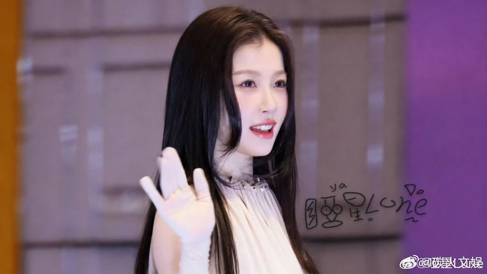 虞书欣生图直出的美貌虞书欣生图饭拍虞书欣生图饭拍，美貌值拉满，