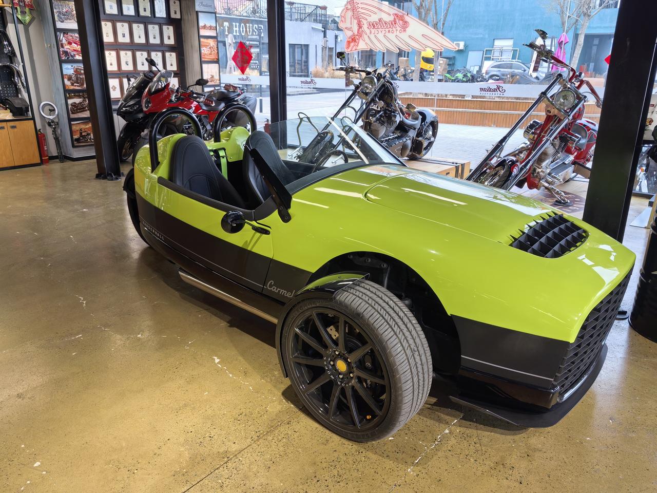 这个需要三轮车本还是汽车本[思考][思考][思考]