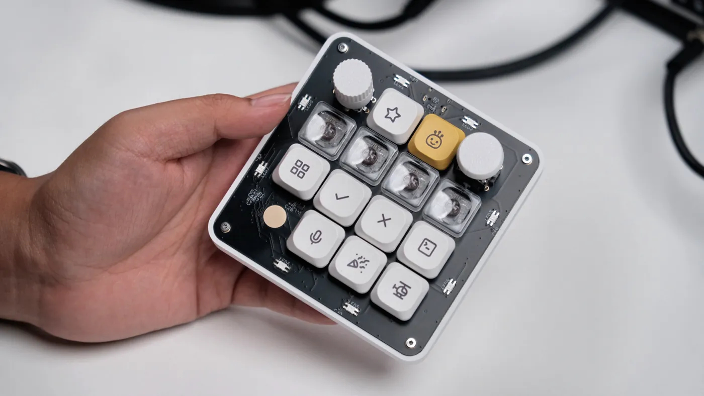 开源硬件 OpenMicroKbd：OpenAI Codex Micro 宏键盘