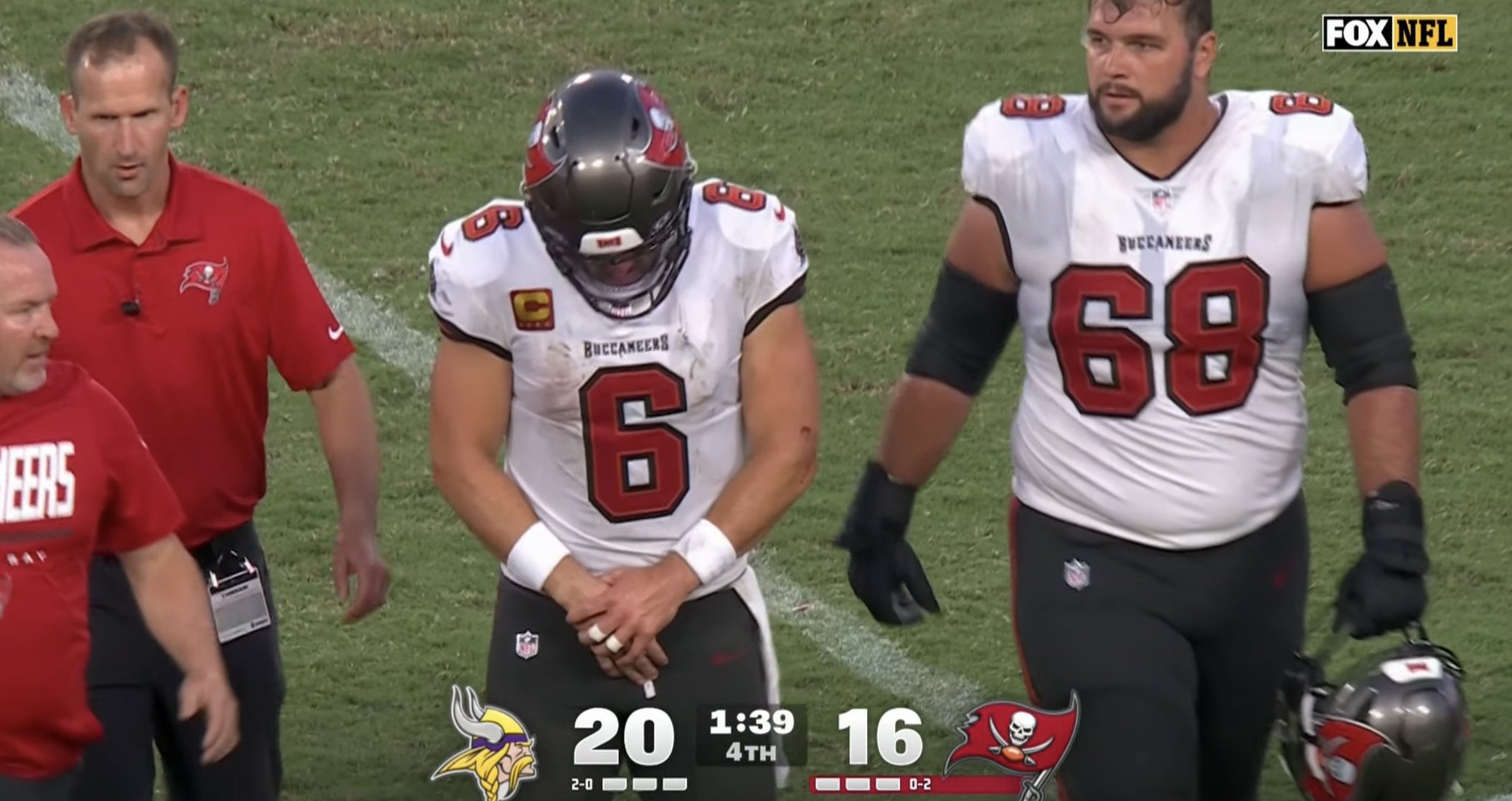 Baker Mayfield 伤了…… ​​​