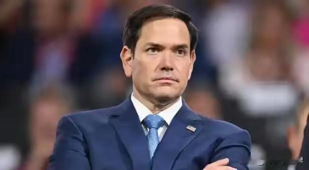 美国突然“转性”了？
国务卿鲁比奥下了一道罕见命令：所有美国外交官，不准对任何国