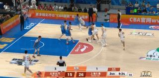上海和北汽G2首节比分为，上海26：15北汽，首节落后，北汽许利民战术问题很大，
