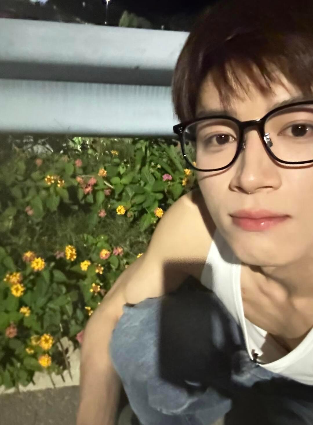 当你跟王星越说托个脸 谁能拒绝有求必应的王星越？托脸杀太绝了！ 