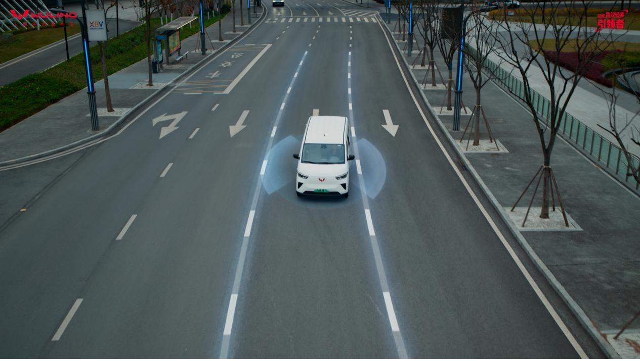 2026款五菱扬光 正式上市，有以下亮点：
1、推出封窗版、客车版（含营运版） 