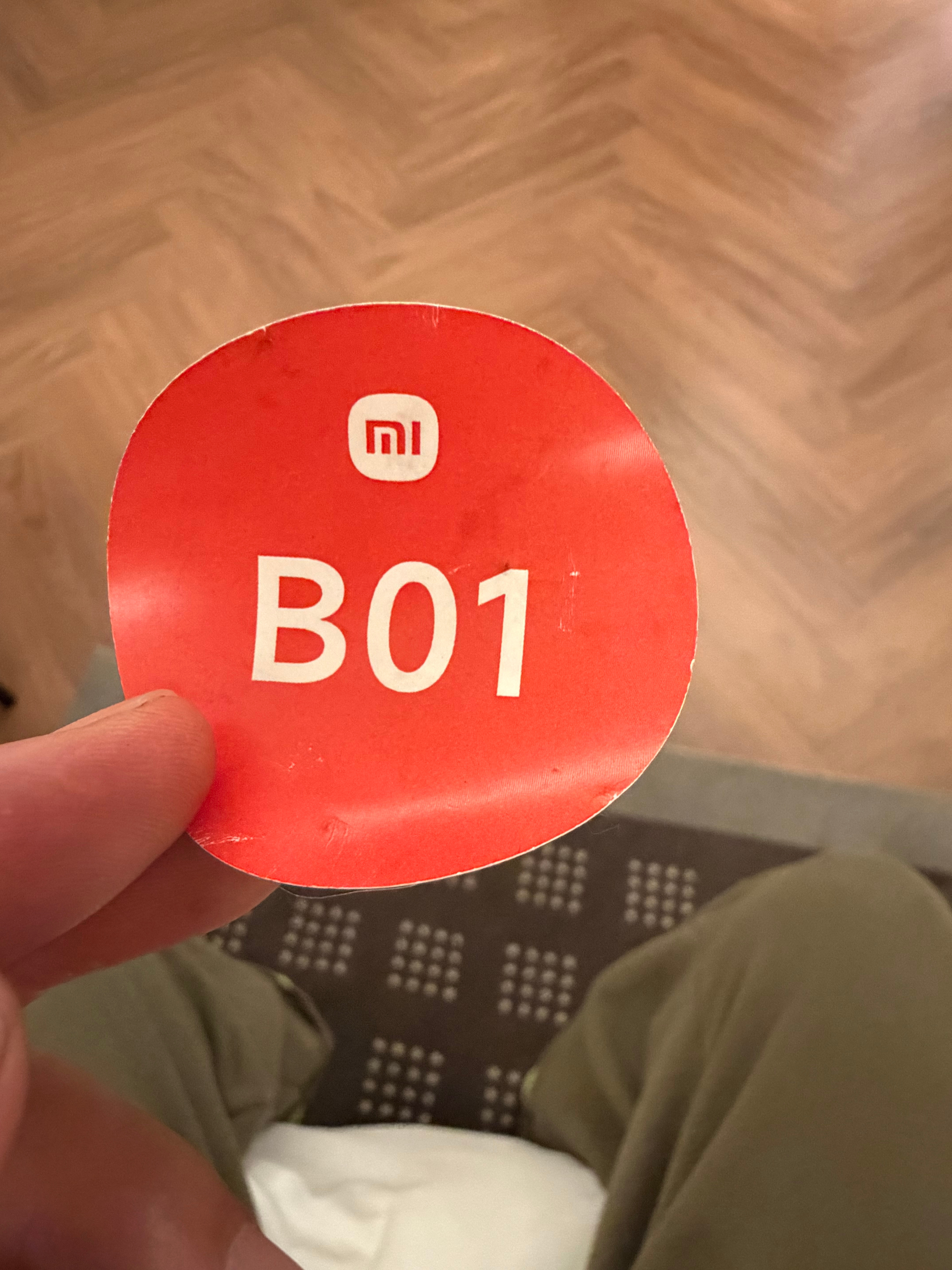 今天参加小米上赛活动的B01老师 下回别随地乱扔分组标签了，粘我裤子上了 上海·