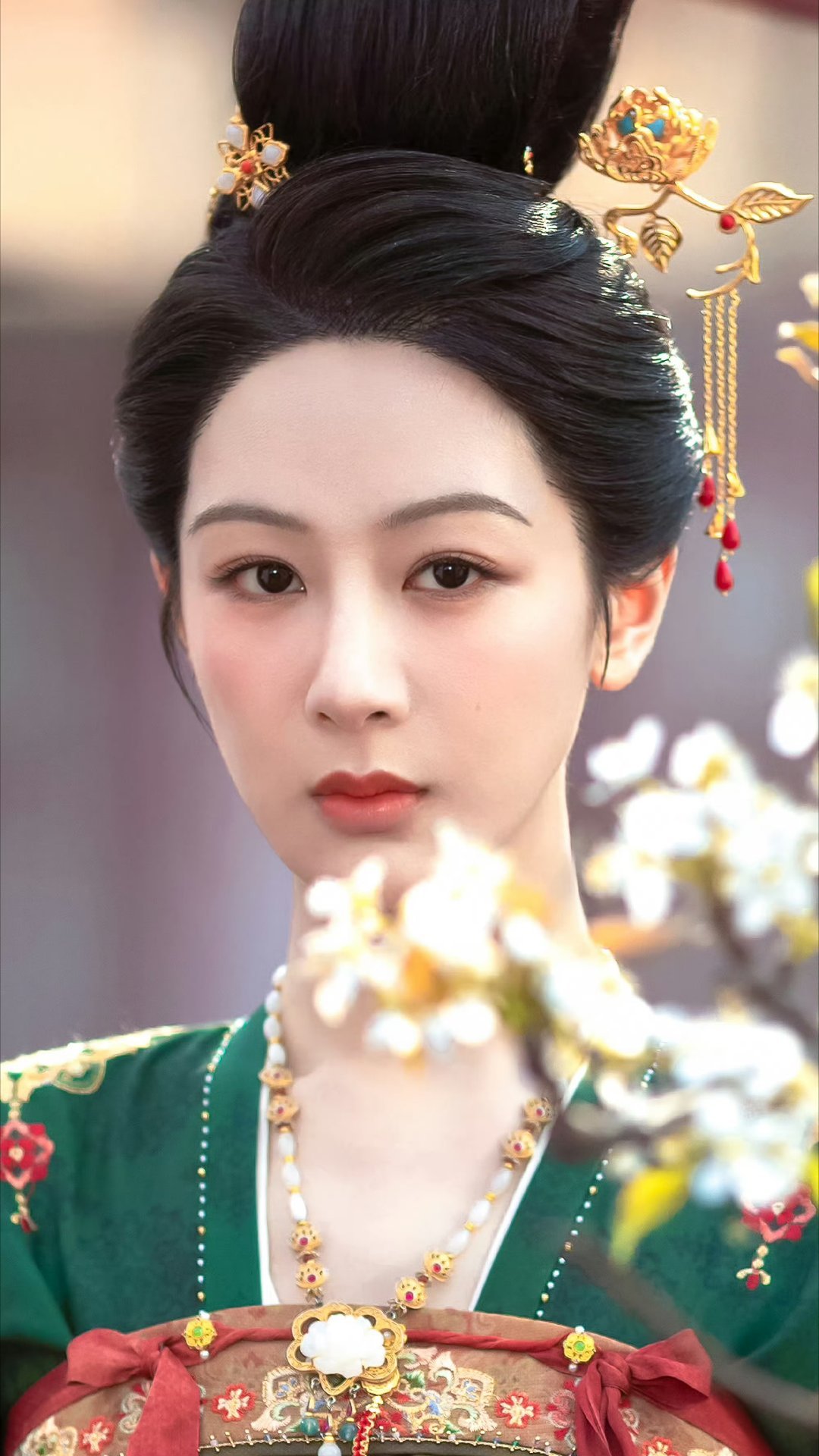 杨紫邵闯拍的花神杨紫 “在时间飞逝的世间 唯有爱意可以永存”  𝐎𝐧𝐥𝐲