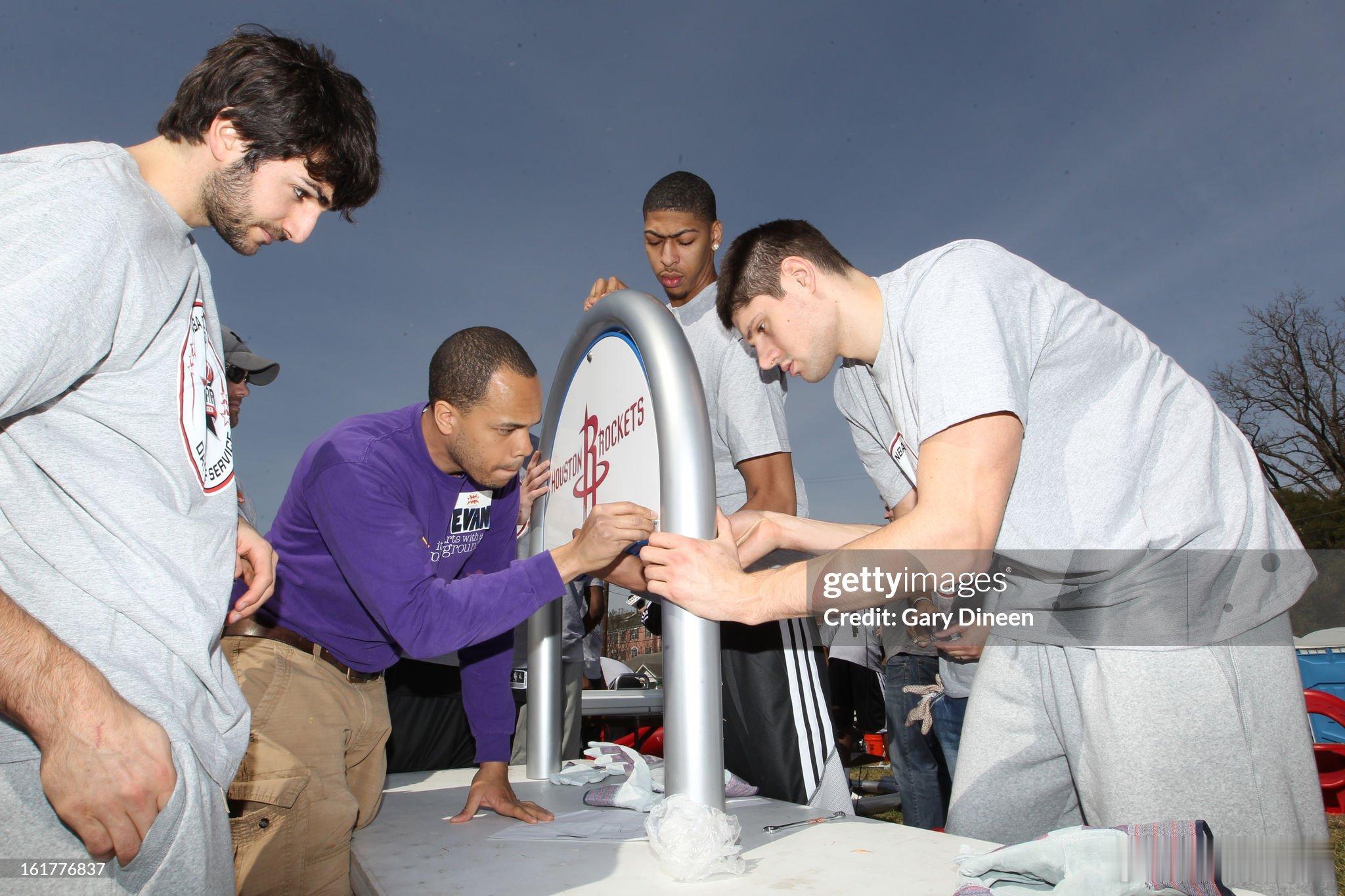 MFFL 来自Shams的消息。凯尔特人与公牛完成交易。凯尔特人得到武切维奇、1