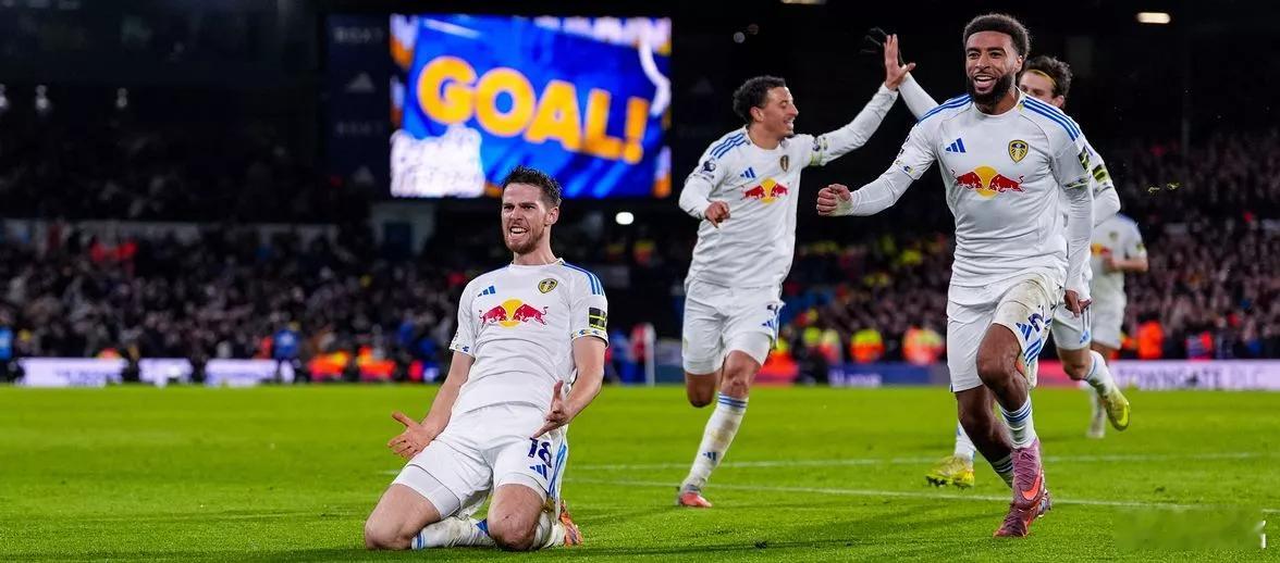 利兹联 11月对于利兹联是至暗时刻，4连败，主教练法尔克都快下课了。进入12月，