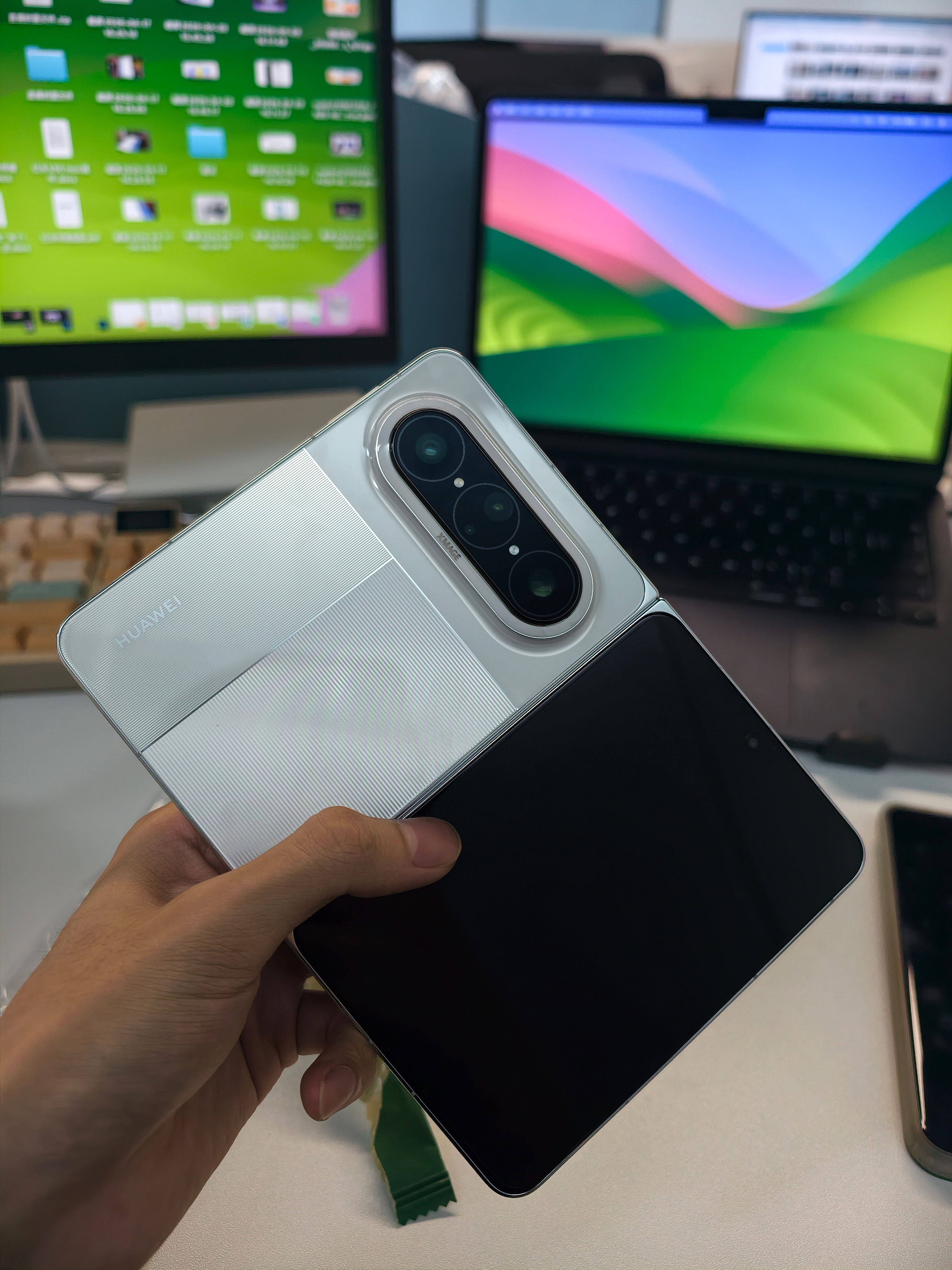 那我问你，易烊千玺直视过你的镜头吗华为puraxmax 广州·大湾区文化体育中心