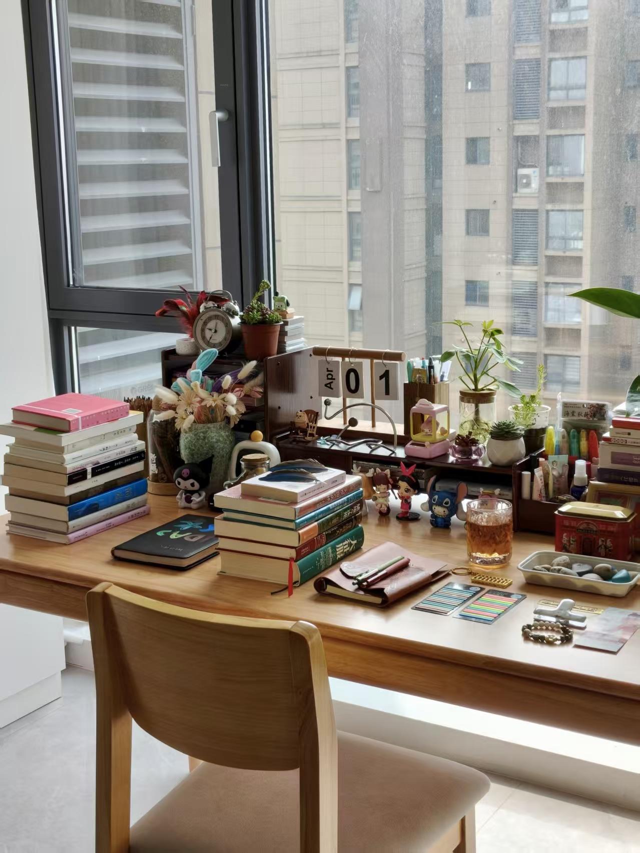 我回来了，我决定：

以后这个号，一天两篇微头条，三天一篇文章，主要写读书、历史