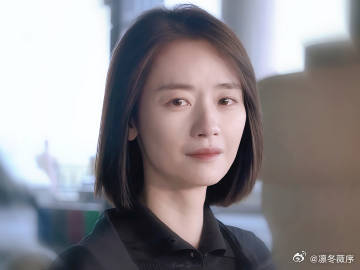 刘雅瑟耳朵红透了隐身的名字 谁懂啊！线下追剧团看到刘雅瑟本人，才知道剧里的柏庶有