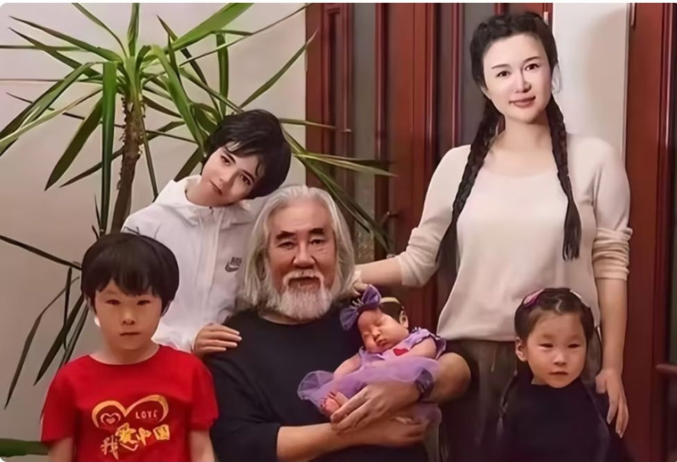 牡丹花下死！官宣会生五胎的杜星霖，彻底让75岁张纪中沦为了笑话 