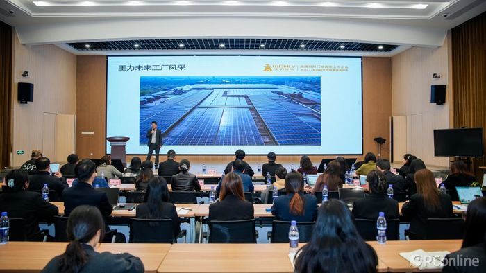 看見“智造”主力軍！多家媒體走進王力安防行業唯一國家級5G工廠