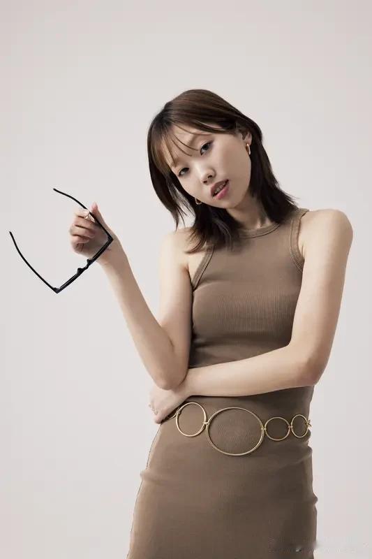 如何看出一个女人是不是正经女人? 其实所谓“正经”从来不是套在女性身上的刻板枷锁