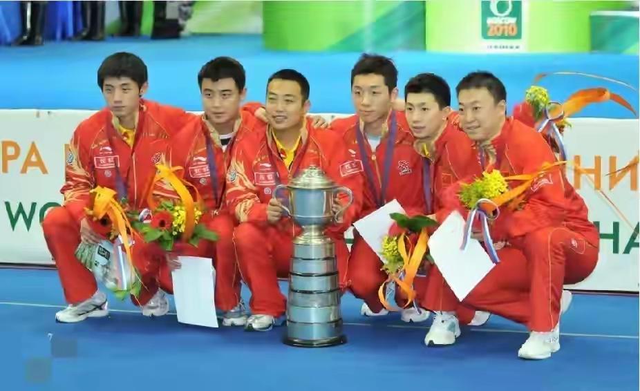 国乒6位帅哥同框：马琳疏眉朗目，笑容可掬；王皓目光灼灼，神仪明秀；许昕剑眉星眸，