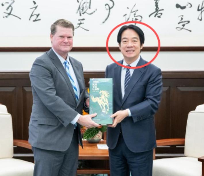 “台独”分子赖清德发表声明，

7月30日，赖清德表示：台湾深知“和平必须靠实力