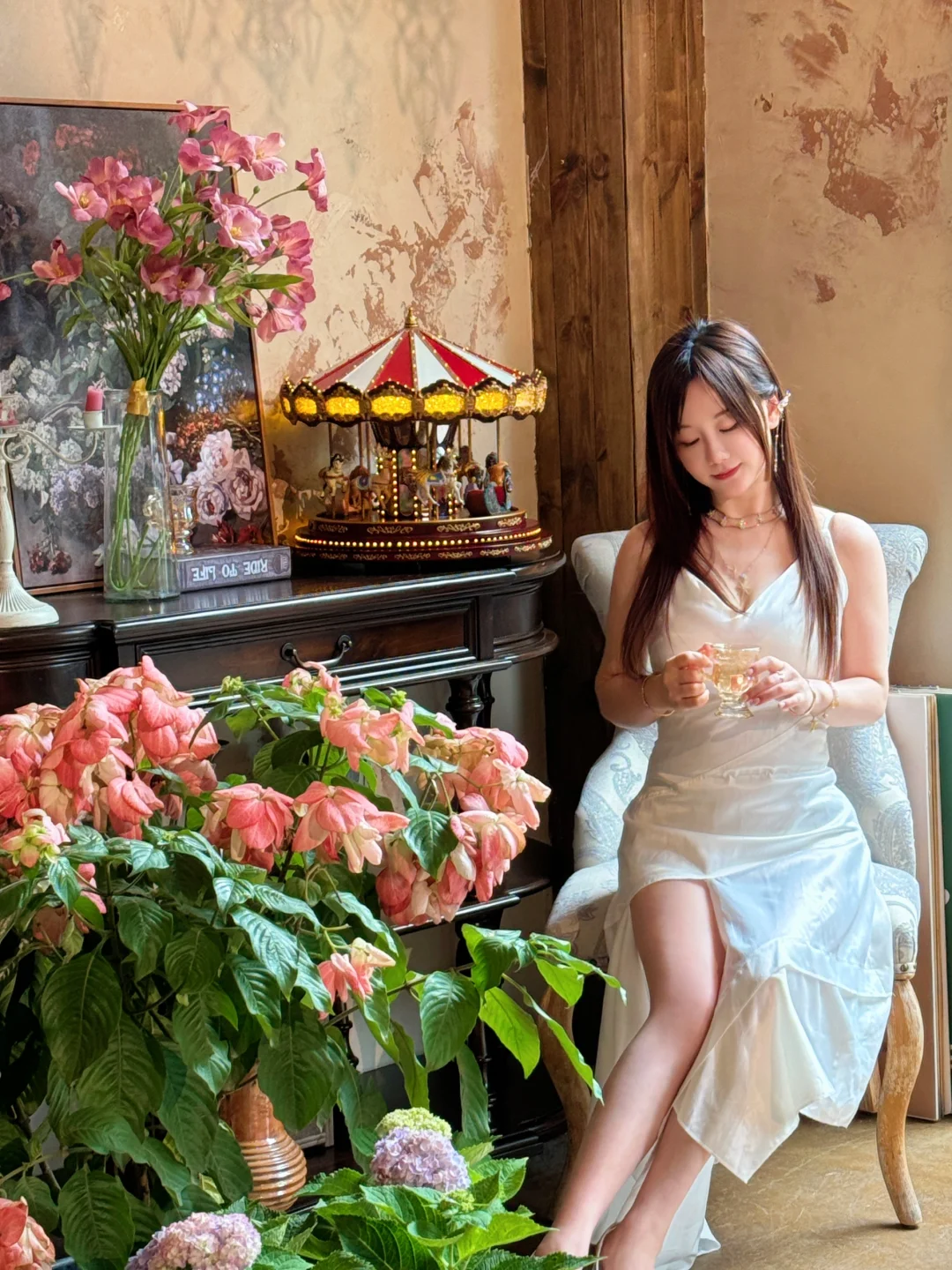 东莞新店！仿佛走进爱丽丝梦游仙境…