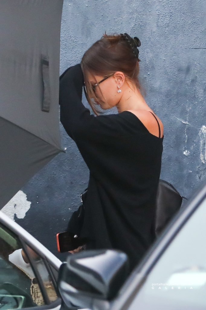 0617街拍｜📍海莉 Hailey Bieber和好友Lori Harvey在