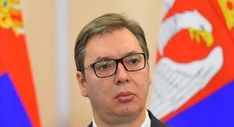 一边刚把北约请进家门搞联合军演，转头就高调官宣采购中国超音速导弹，塞尔维亚总统武