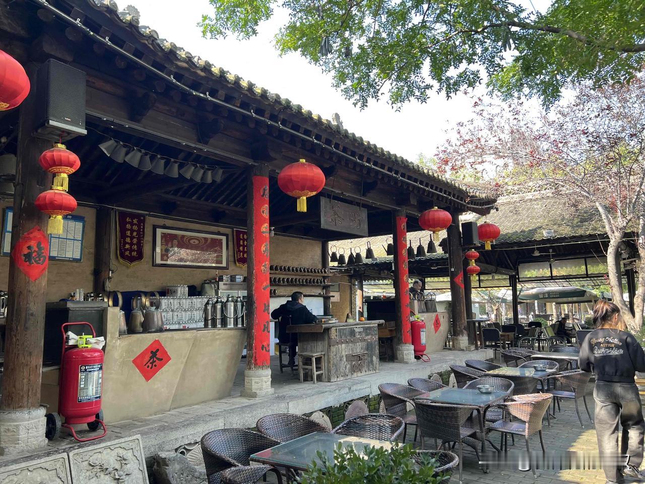 【江苏泰州姜堰区区直综合岗公务员9年真实薪资&工作状态】
日常核心是写材料、组织