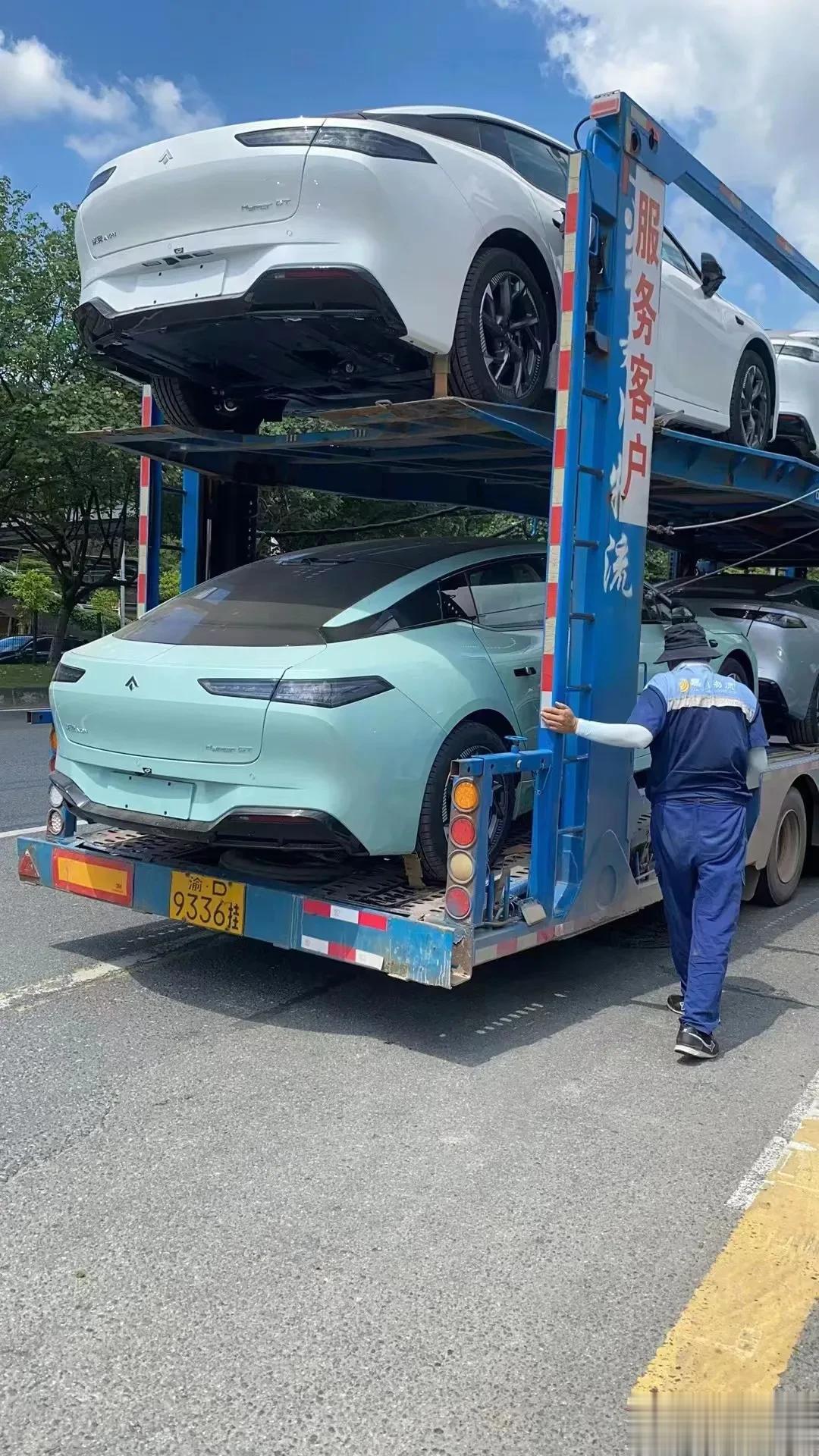 降价拖累毛利率，但特斯拉可能还要继续降？
据特斯拉二季度财报数据显示，毛利润率正