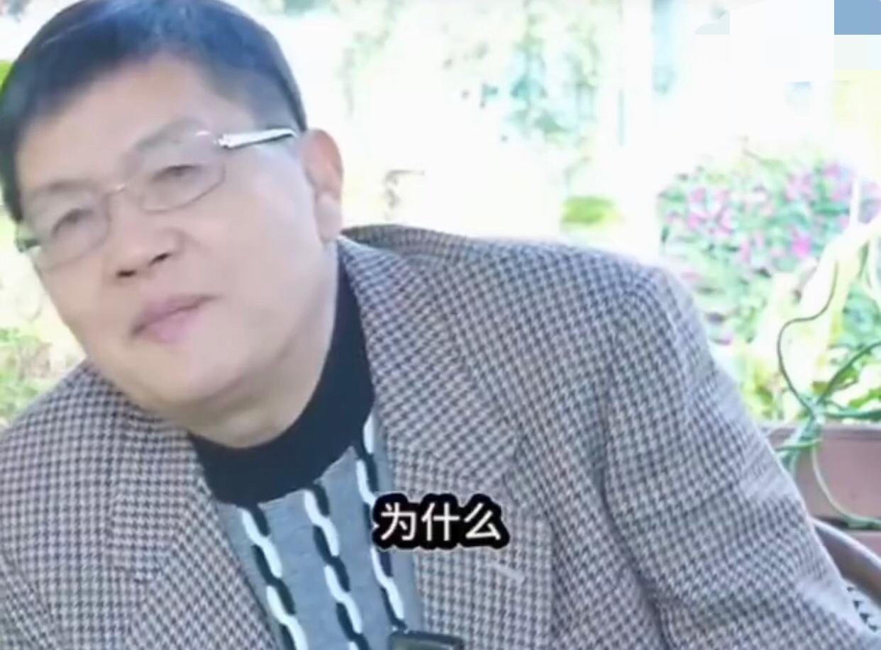 复旦大学教授冯玮表示：英国统治过很多殖民地，但是没有那么多国家来恨他？是因为但凡