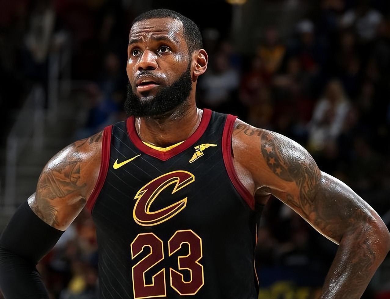 如果勒布朗·詹姆斯当年真的选择加盟金州勇士队，NBA的格局会发生怎样的地震？
